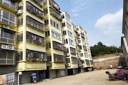 出售泰安贤德苑机电公司3室2厅1卫85平简单装修