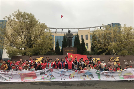 东湖花苑3室2厅1卫豪华装修拎包入住